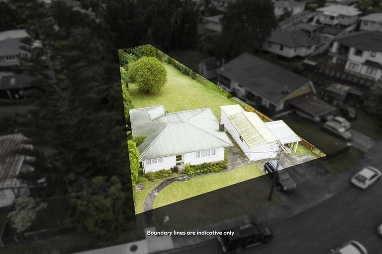 Photo of property in 4 Pomelo Road, Te Atatu South, Auckland, 0610