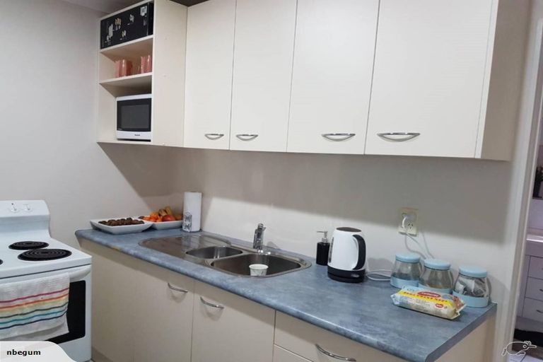 Photo of property in 286 Great North Road, Henderson, Auckland, 0612