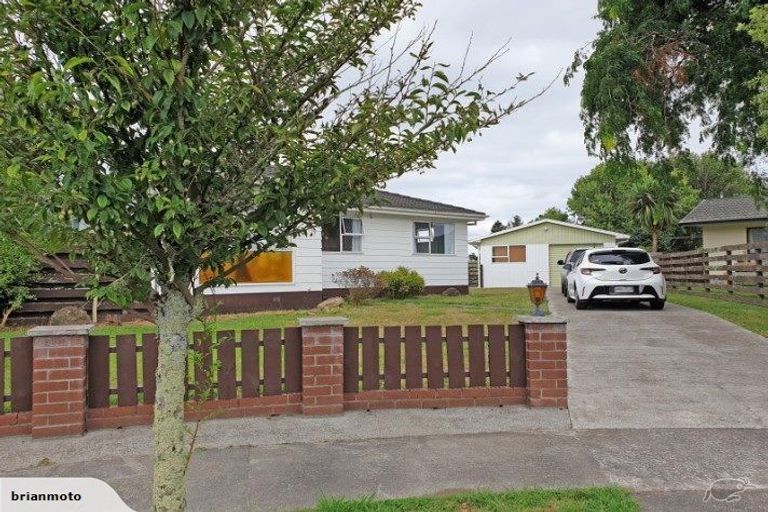 Photo of property in 44 Escort Grove, Awapuni, Palmerston North, 4412