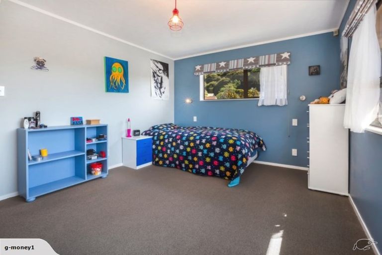 Photo of property in 9 Longitude Place, Whitby, Porirua, 5024