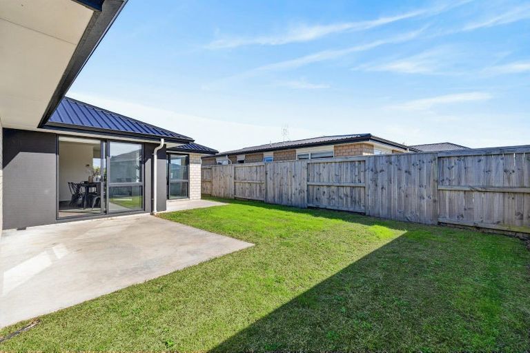 Photo of property in 229 Te Okuroa Drive, Papamoa, 3118