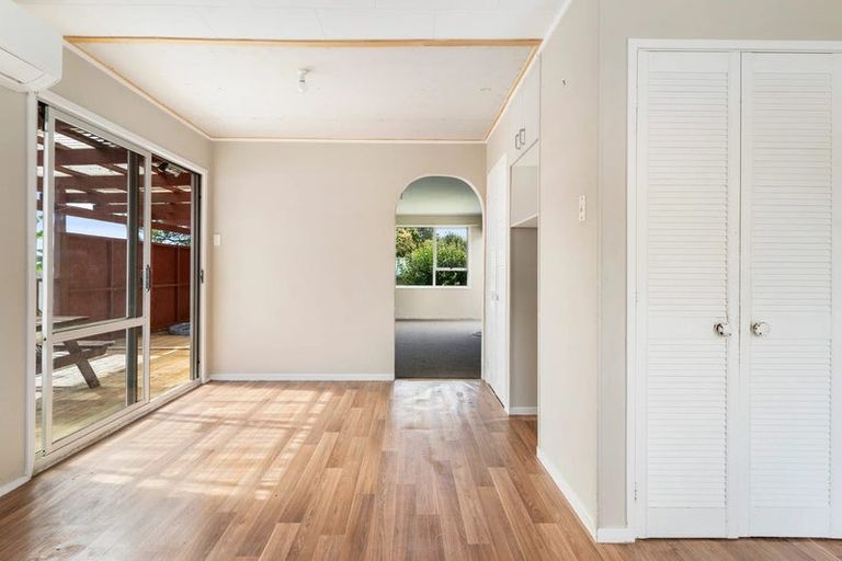 Photo of property in 10 Siska Place, Wattle Downs, Auckland, 2103