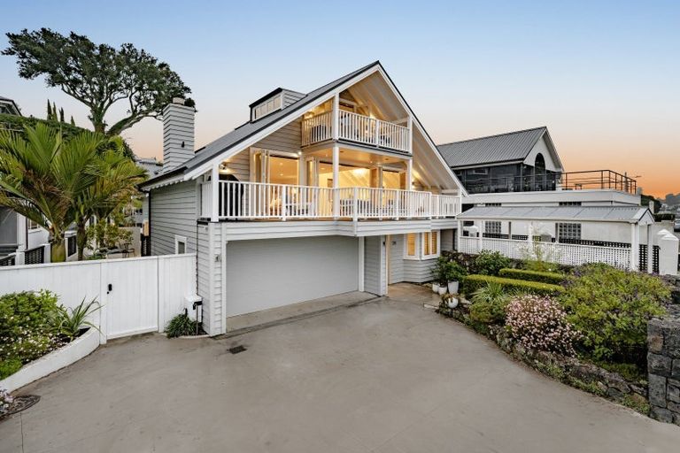 Photo of property in 20 King Edward Parade, Devonport, Auckland, 0624