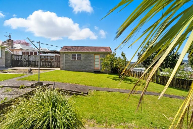 Photo of property in 14 Slade Street, Greerton, Tauranga, 3112