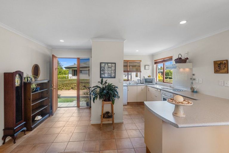 Photo of property in Cotswold Court, 2/8 Cheyne Road, Pyes Pa, Tauranga, 3112