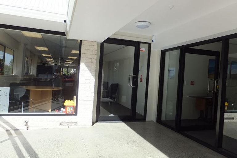 Photo of property in 2/6 Hill Road, Papatoetoe, Auckland, 2025