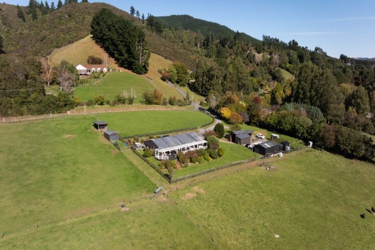 Photo of property in 199 Mangaroa Valley Road, Mangaroa, Upper Hutt, 5371