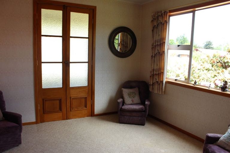 Photo of property in 16 Queen Street, Milton, 9220