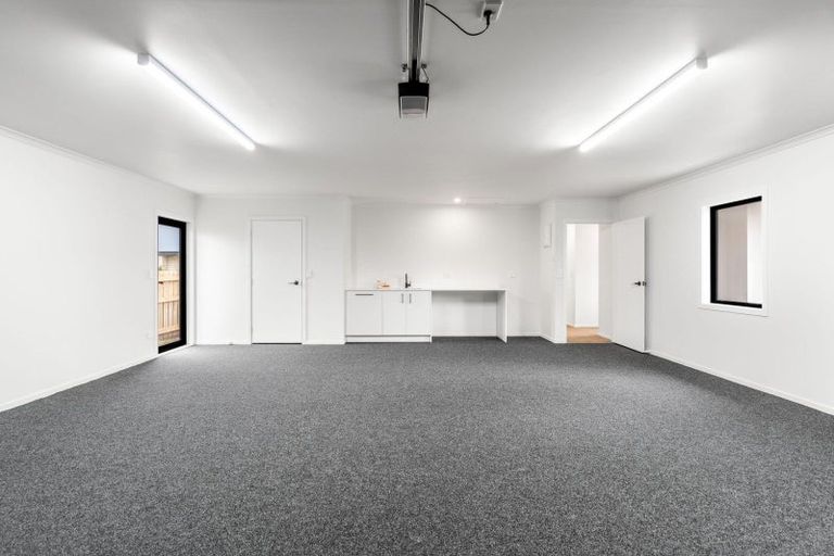 Photo of property in 8 Dorchester Place, Nawton, Hamilton, 3200