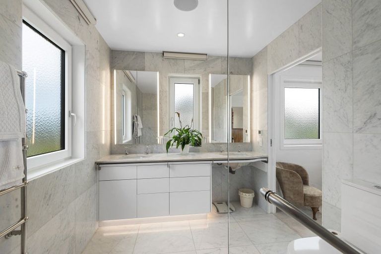 Photo of property in 62a Holly Road, St Albans, Christchurch, 8014