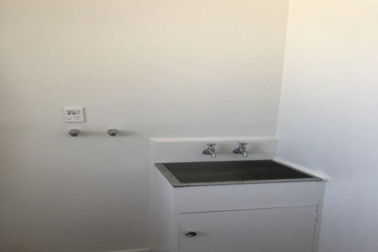 Photo of property in 4/72 Springs Road, Hornby, Christchurch, 8042