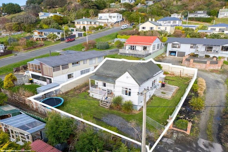 Photo of property in 1 Ann Street, Bluff, 9814