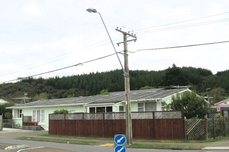 Photo of property in 2f1- Norana Road, Maoribank, Upper Hutt, 5018