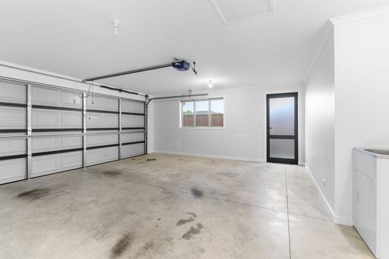 Photo of property in 18 Nukuroa Close, Waitara, 4320