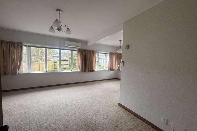 Photo of property in 84 Sunshine Avenue, Karori, Wellington, 6012