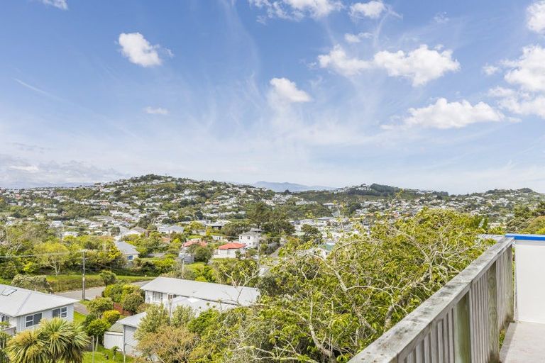 Photo of property in 3 Kimball Place, Johnsonville, Wellington, 6037