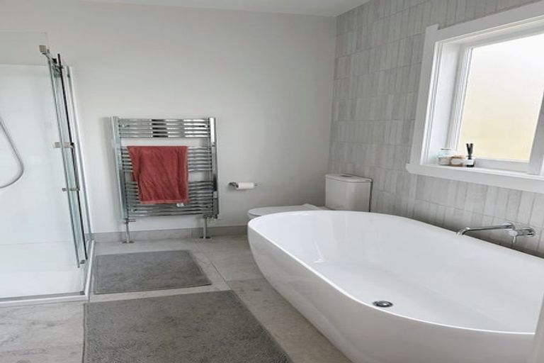 Photo of property in 28 Burns Street, Leamington, Cambridge, 3432