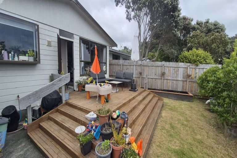 Photo of property in 13a Transom Close, Whitby, Porirua, 5024
