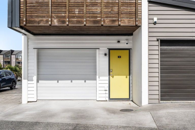 Photo of property in 162 Hobsonville Point Road, Hobsonville, Auckland, 0616