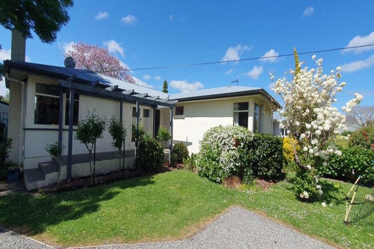 Photo of property in 11 Main Street, Greytown, 5712