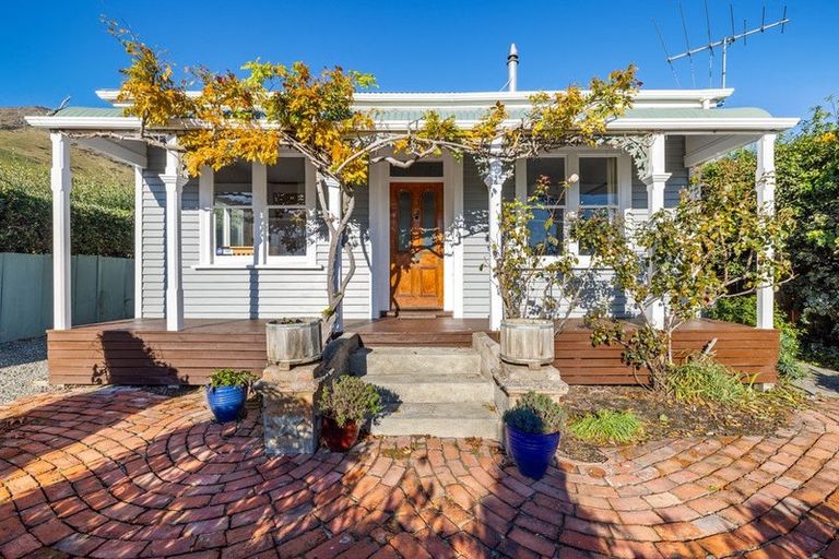 Photo of property in 18 Rollin Street, Heathcote Valley, Christchurch, 8022