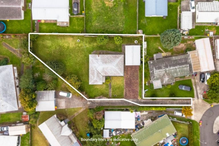Photo of property in 12 Le Havre Place, Takanini, 2112