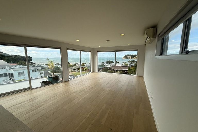 Photo of property in 18 Zita Avenue, Matakatia, Whangaparaoa, 0930