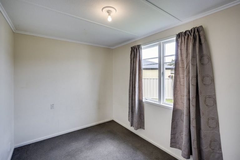 Photo of property in 9 Oxford Street, Taradale, Napier, 4112