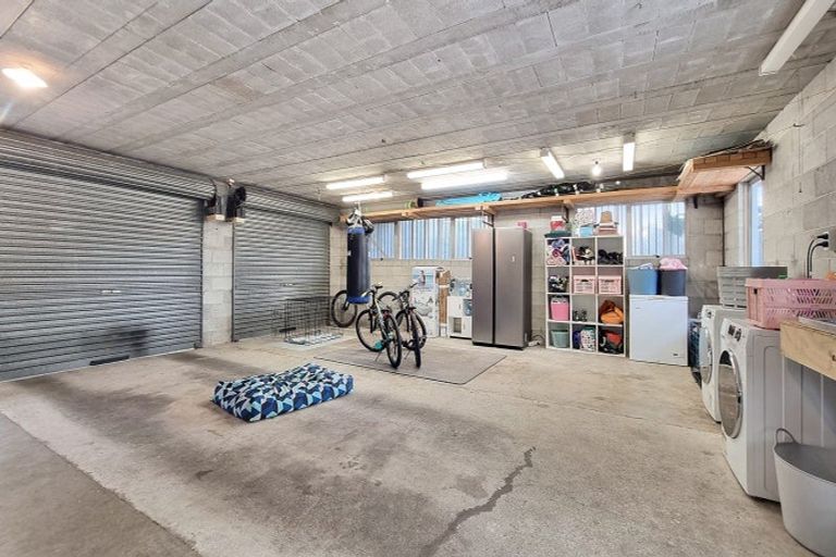 Photo of property in 410 Pukehangi Road, Pomare, Rotorua, 3015