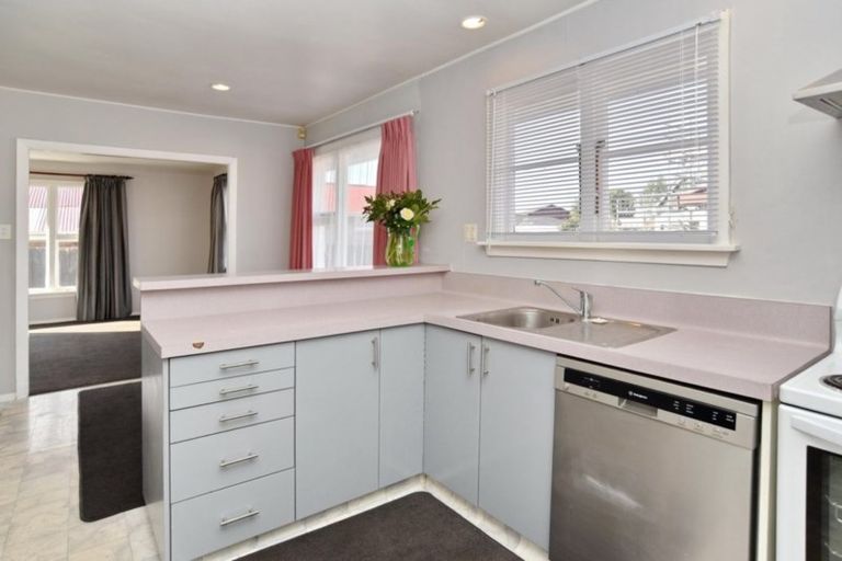 Photo of property in 24 Withells Road, Avonhead, Christchurch, 8042