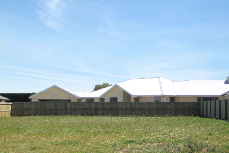 Photo of property in 37 Globe Bay Drive, Templeton, Christchurch, 8042