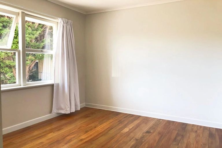 Photo of property in 95 Rathgar Road, Henderson, Auckland, 0610