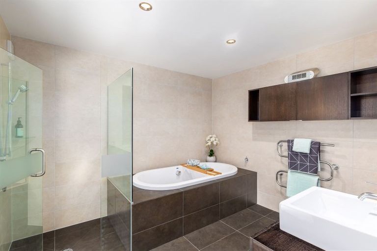 Photo of property in 6 Abberfield Lane, St Albans, Christchurch, 8014