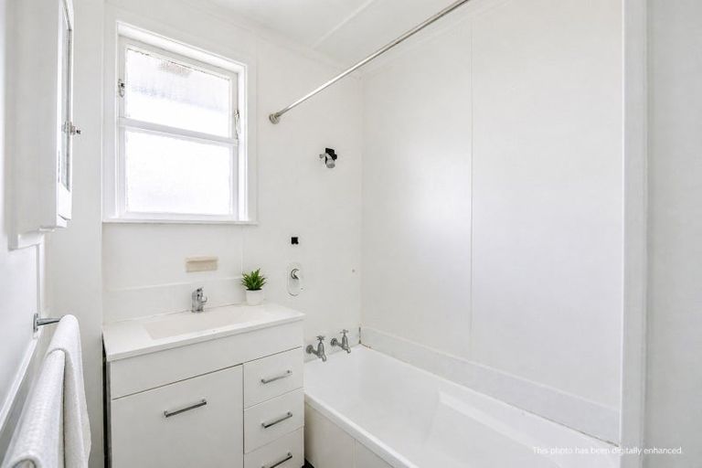 Photo of property in 46b Hillary Crescent, Maraenui, Napier, 4110