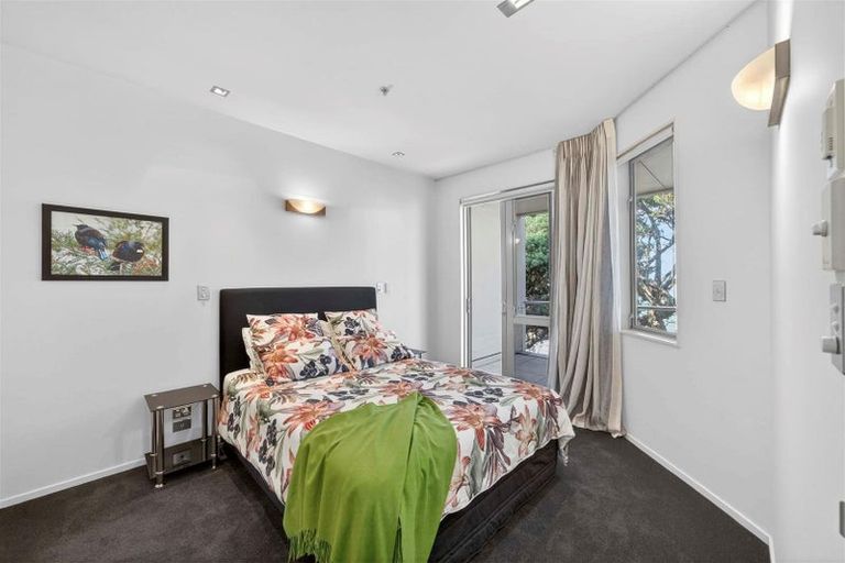 Photo of property in 1/7 The Promenade, Takapuna, Auckland, 0622
