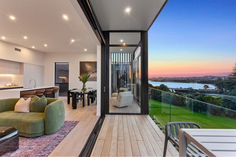 Photo of property in 45b Rosario Crescent, Red Beach, 0932