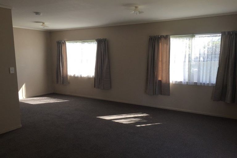 Photo of property in 25a Lyn Grove, Papamoa Beach, Papamoa, 3118