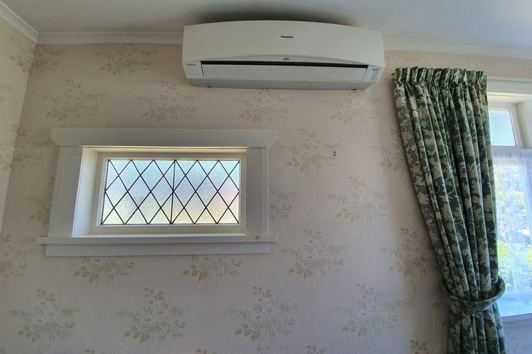 Photo of property in 13 Retter Street, Paparangi, Wellington, 6037