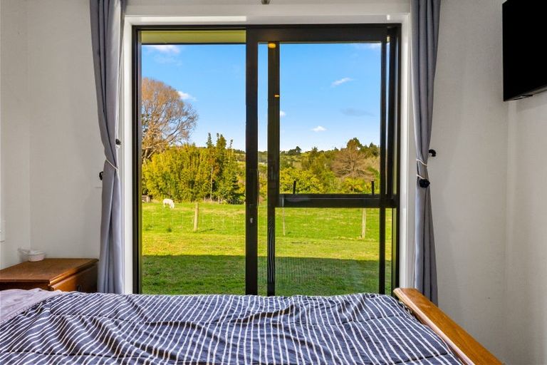 Photo of property in 202 Muriwai Valley Road, Muriwai, Waimauku, 0881