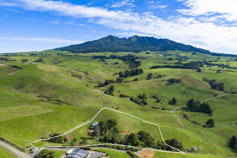 Photo of property in 62 Cornes Road, Raglan, 3296