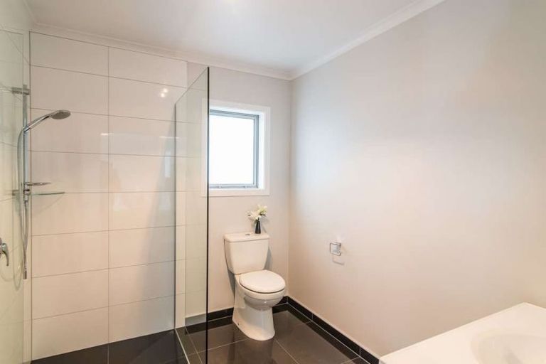 Photo of property in 96 Mazengarb Road, Paraparaumu Beach, Paraparaumu, 5032
