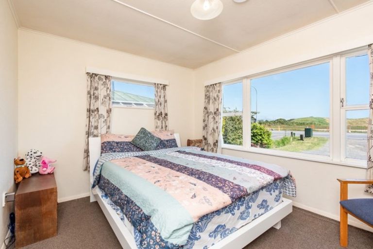 Photo of property in 64 Kapiti Road, Paraparaumu, 5032