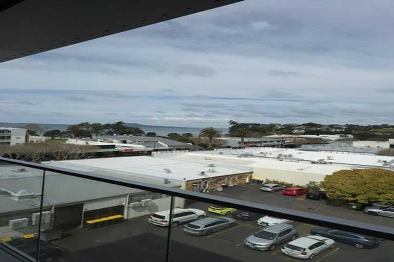 Photo of property in The Victor, 409/4 Bute Road, Browns Bay, Auckland, 0630