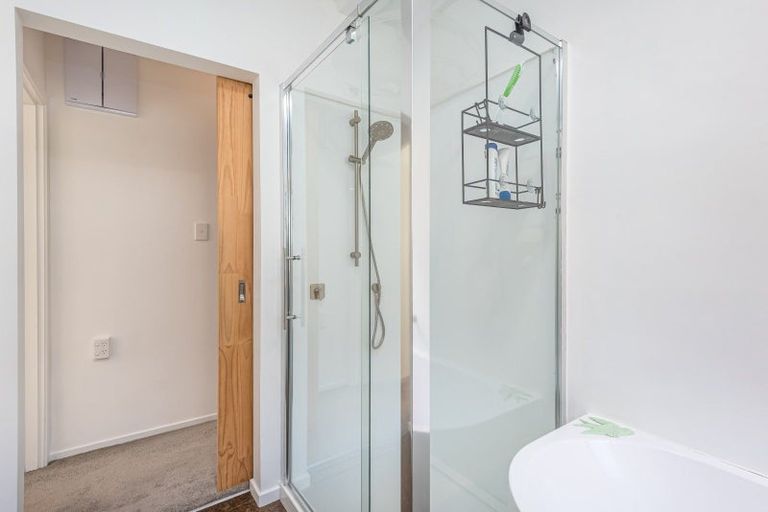 Photo of property in 1/107 Holly Road, St Albans, Christchurch, 8014