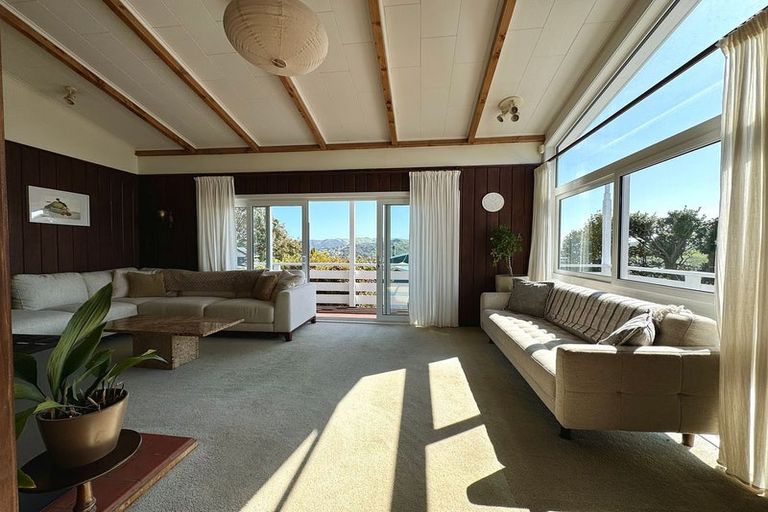 Photo of property in 24 Pope Street, Camborne, Porirua, 5026