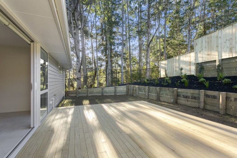 Photo of property in 5 Maraeariki Avenue, Orewa, 0931
