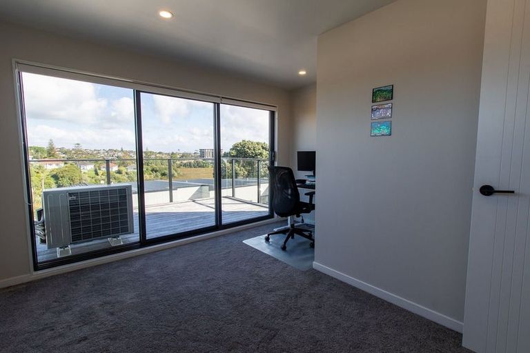 Photo of property in 15 Wai Court, Takapuna, Auckland, 0622