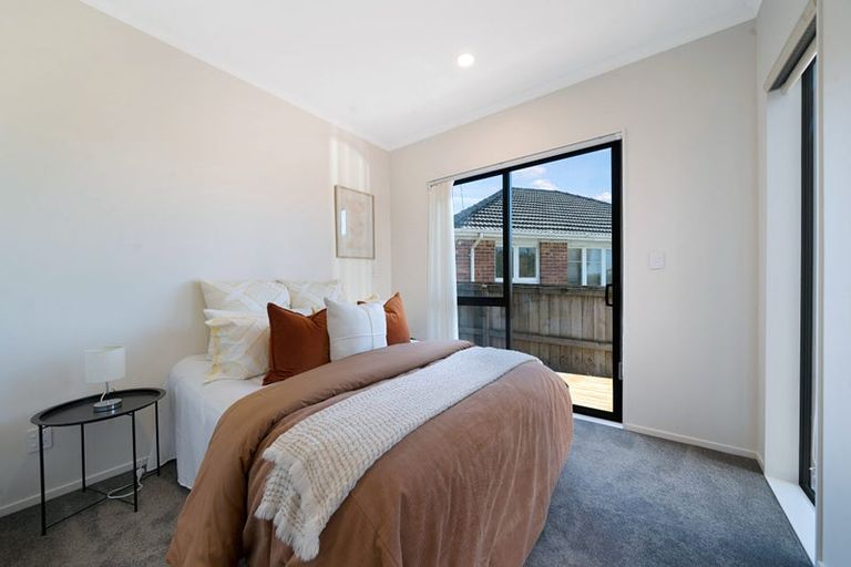 Photo of property in 22b Toru Street, Te Atatu Peninsula, Auckland, 0610