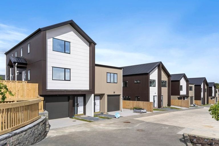 Photo of property in 6 Peara Place, Henderson, Auckland, 0610
