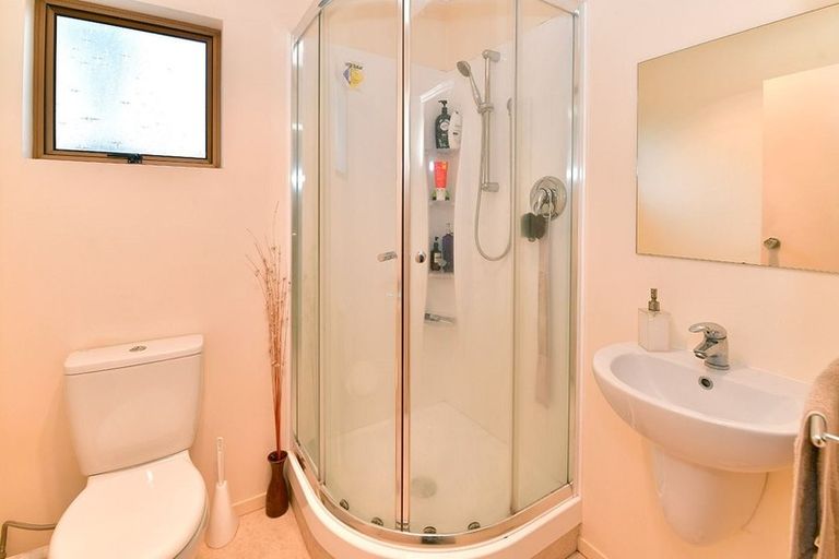 Photo of property in 119 Rosario Crescent, Red Beach, 0932